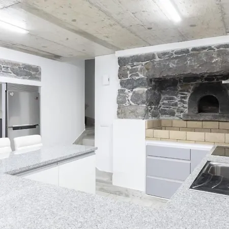 In Our Cozy And Wonderful Casa Da Rosinha * Arco da Calheta (Madeira)