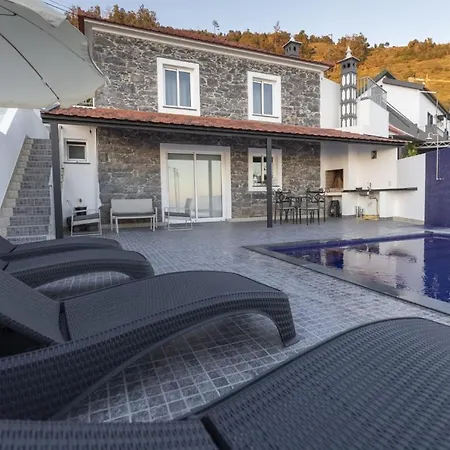 In Our Cozy And Wonderful Casa Da Rosinha Holiday home *