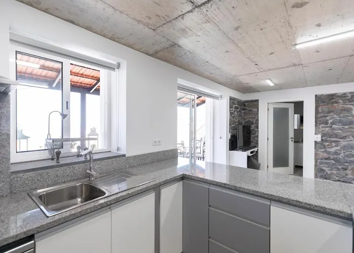 In Our Cozy And Wonderful Casa Da Rosinha *