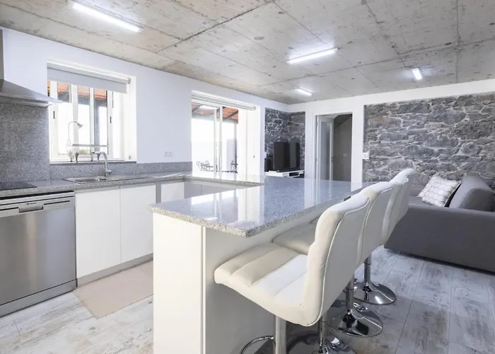 In Our Cozy And Wonderful Casa Da Rosinha Дом отдыха Арку-да-Кальета